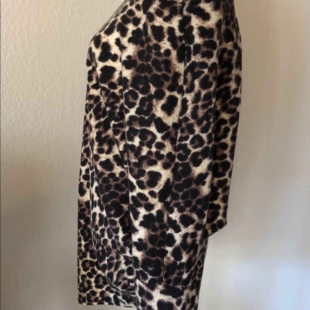 Watermelon Gorgeous Leopard Top - Picture 3 of 4